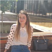 Hola , vivo en valencia y tengo un nivel alto en francés, así que doy clases para niños y adultos